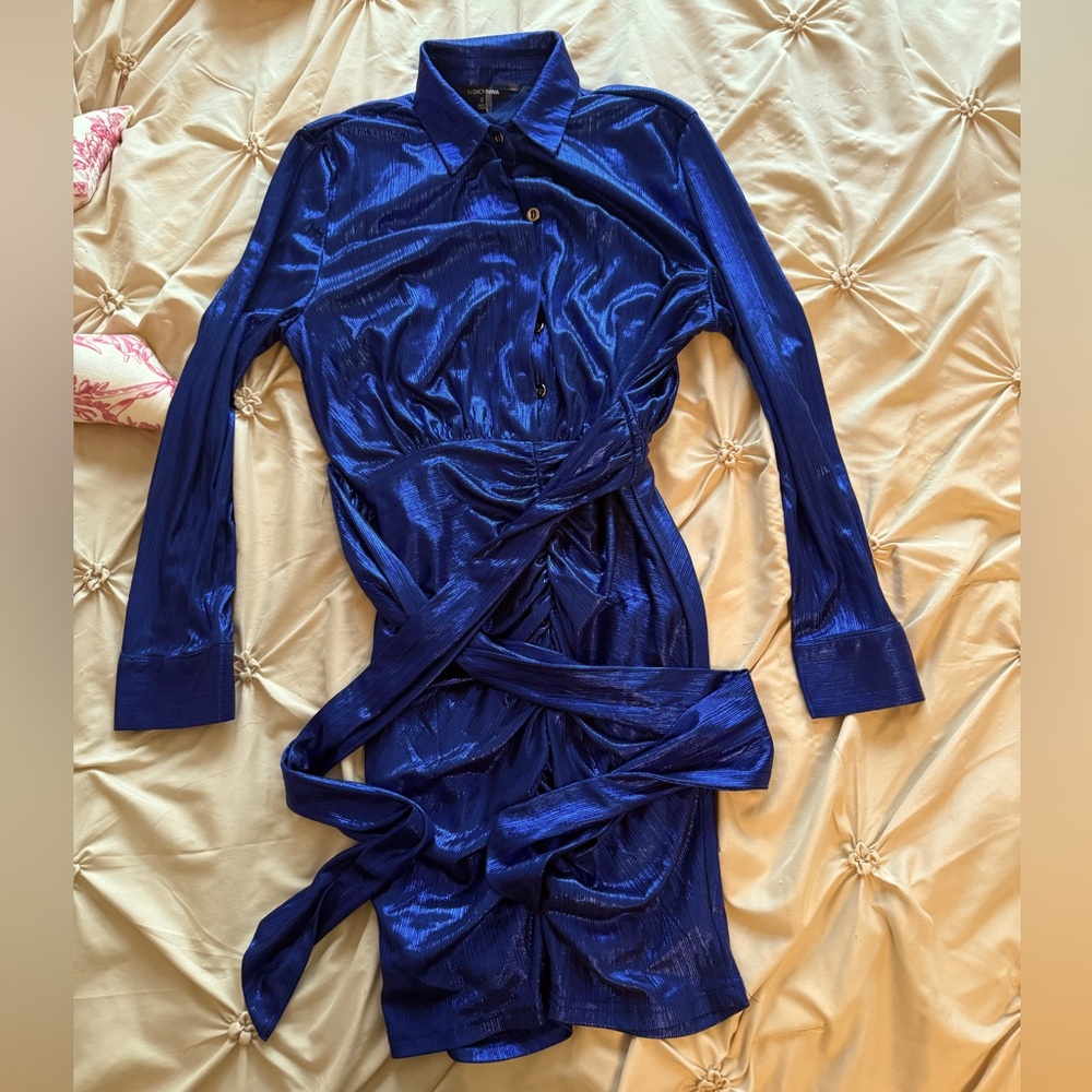 FASHION NOVA BLUE SHINY DRESS S
